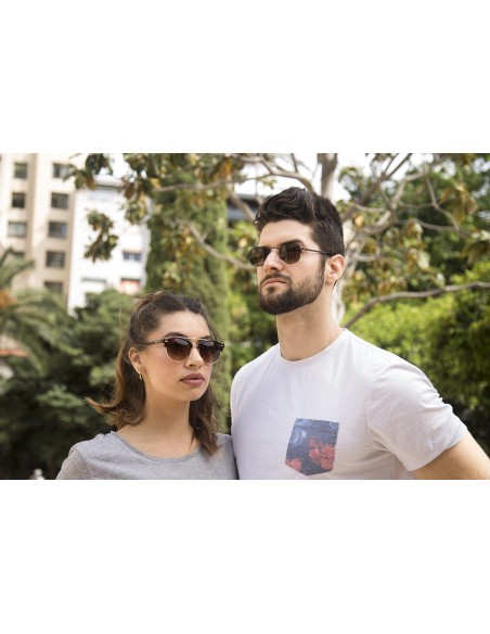 Unisex Sunglasses • Mustang